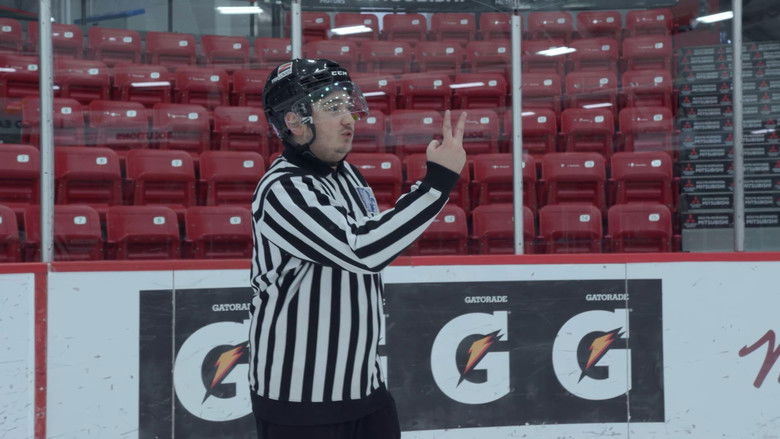 кадр из фильма Niaise pas avec la Puck