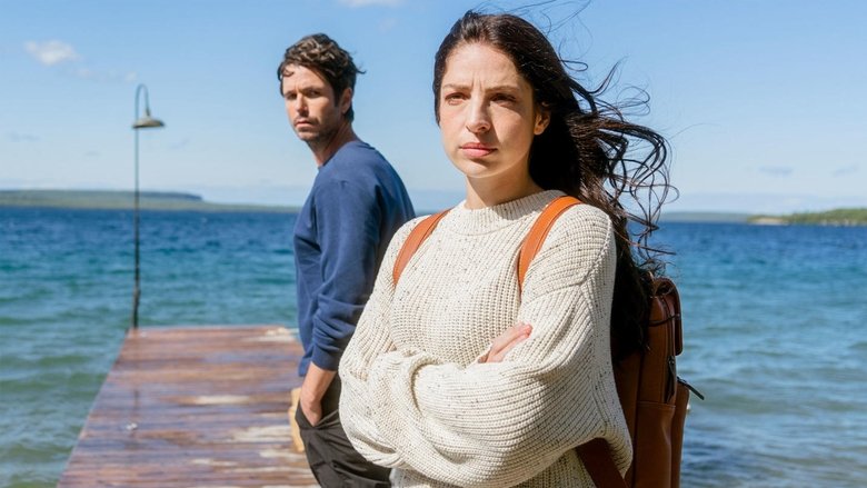 кадр из фильма Остров теней