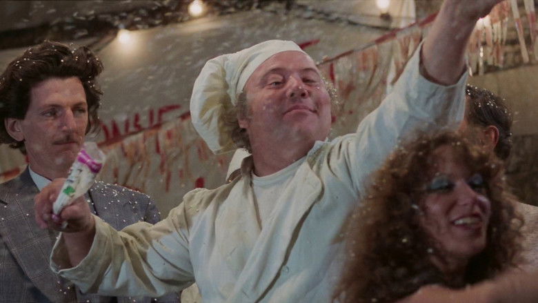 кадр из фильма L'eau chaude, l'eau frette