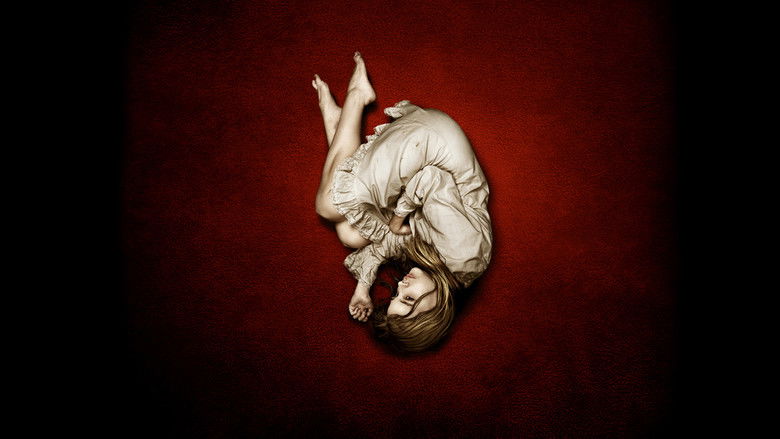 кадр из фильма Впусти меня. Сага