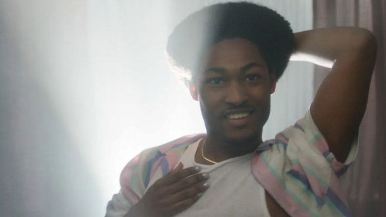 кадр из фильма Yunior