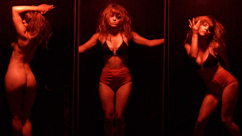 кадр из фильма В поисках наслаждения