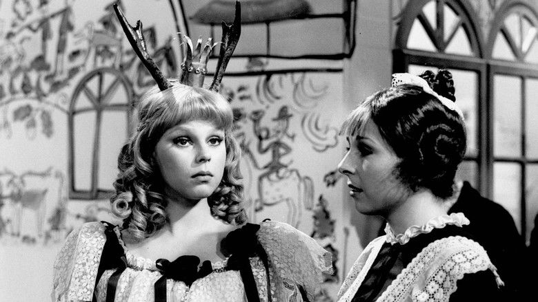 кадр из фильма O hruškách ušatkách a jablíčku parohátku