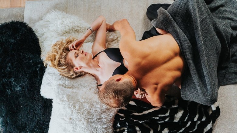 кадр из фильма Страсть под запретом