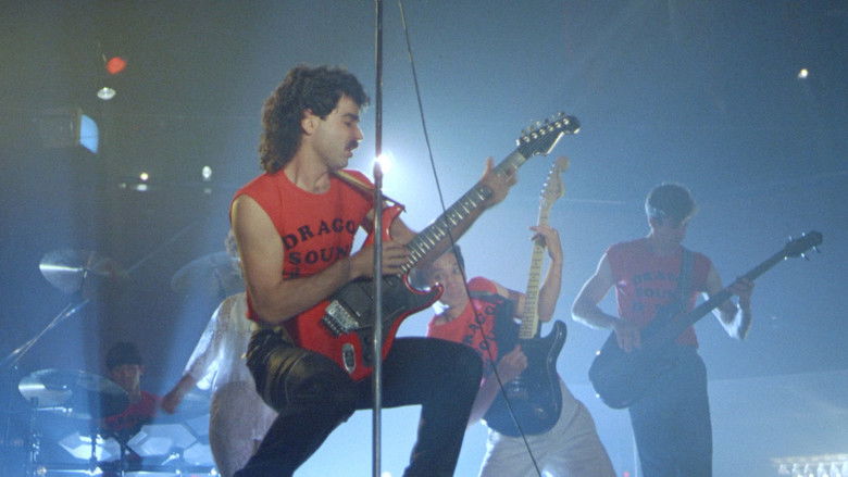 кадр из фильма Связь через Майами