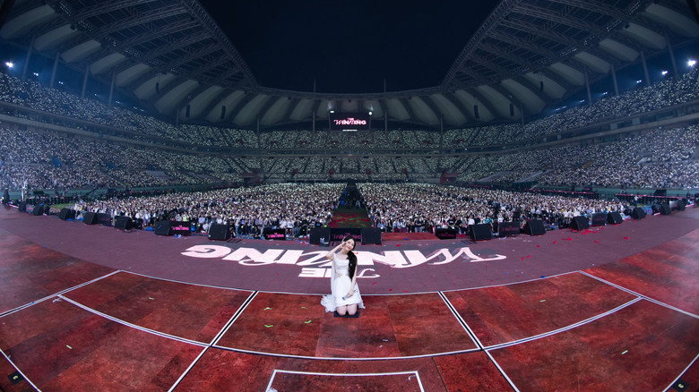 кадр из фильма IU [HEREH] WORLD TOUR ENCORE : THE WINNING
