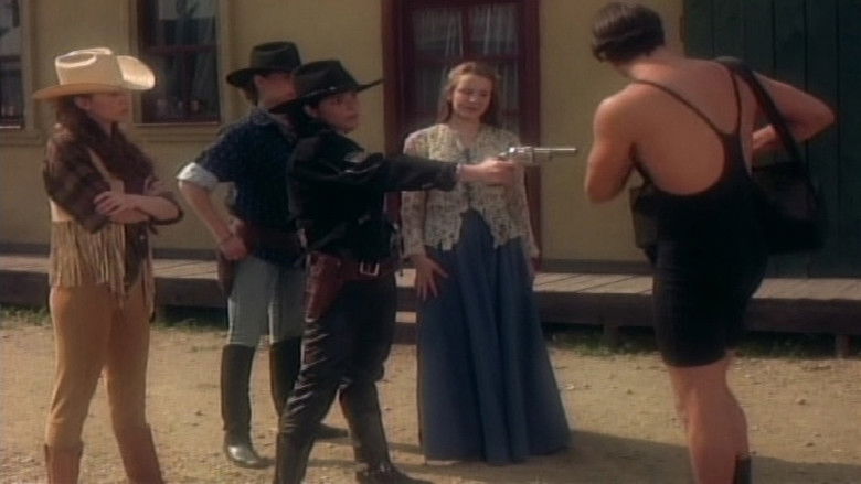 кадр из фильма Неукротимые амазонки