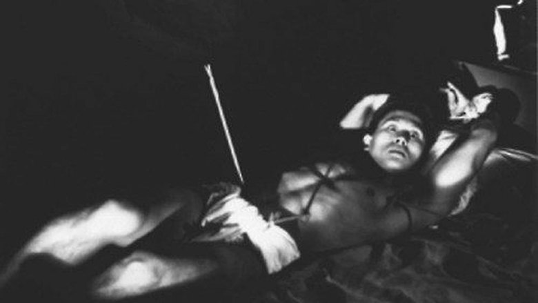 кадр из фильма Писсуар