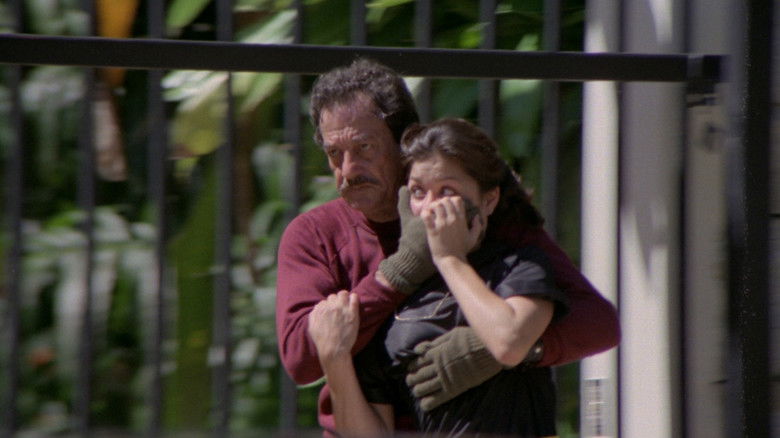 кадр из фильма Traficantes de pánico