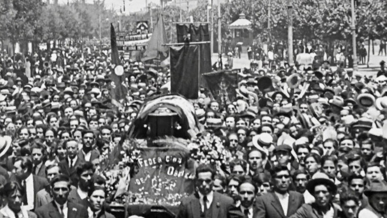 кадр из фильма Los funerales de Recabarren