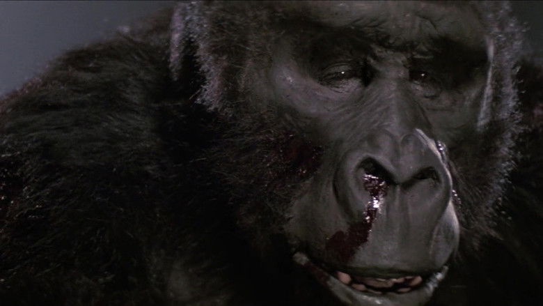 кадр из фильма Кинг Конг жив