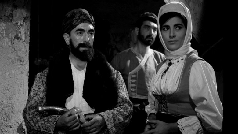 кадр из фильма Μπουμπουλίνα