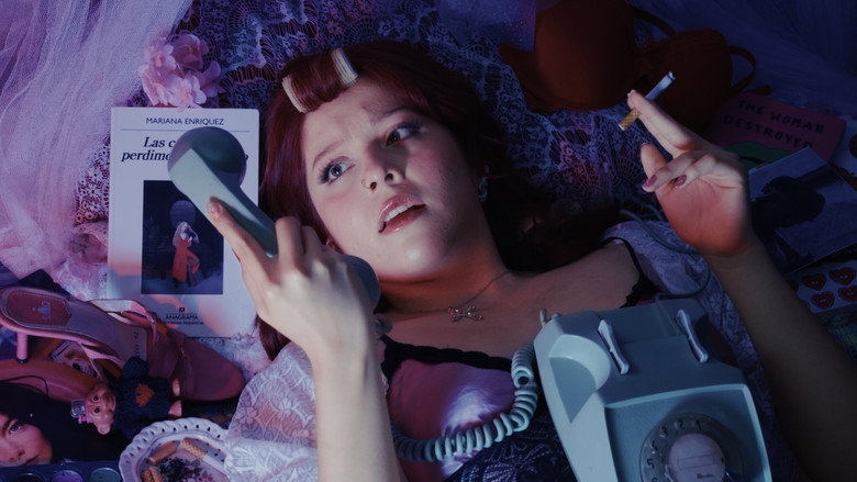 кадр из фильма Luna Rosa