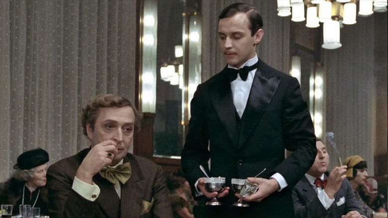 кадр из фильма Отель «Пацифик»