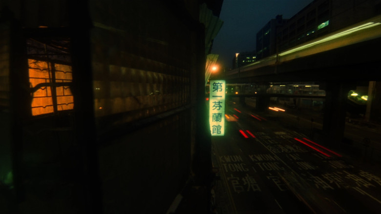 кадр из фильма Падшие ангелы