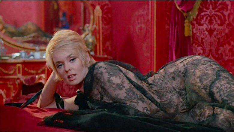 кадр из фильма Синяя борода