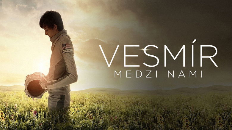 кадр из фильма Космос между нами