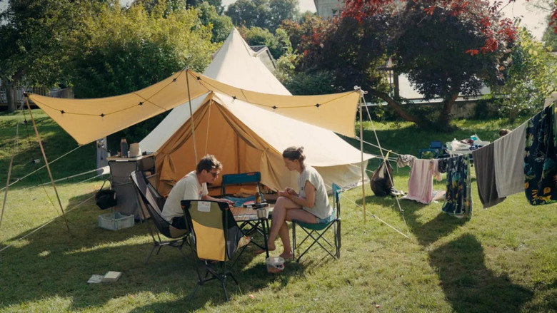 кадр из фильма Le camping, un siècle de bonheur français