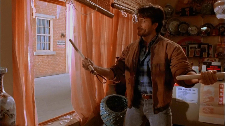 кадр из фильма Совершенное оружие