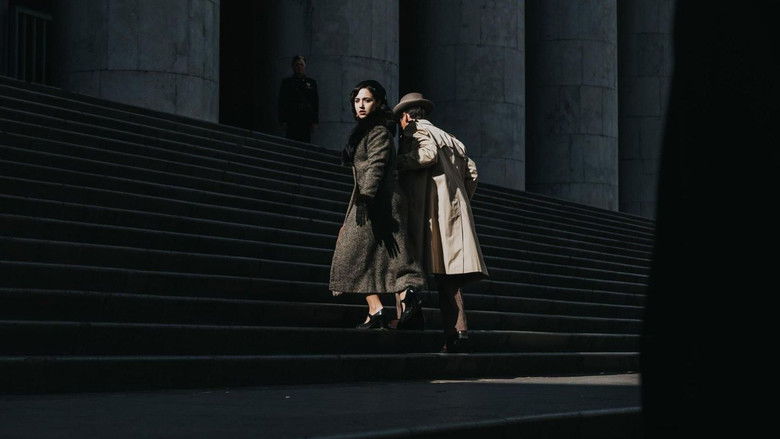 кадр из фильма La particella fantasma