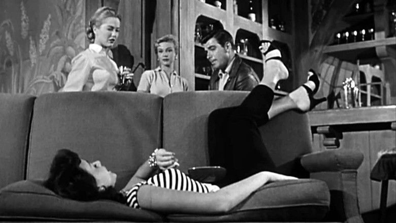 кадр из фильма Three Bad Sisters