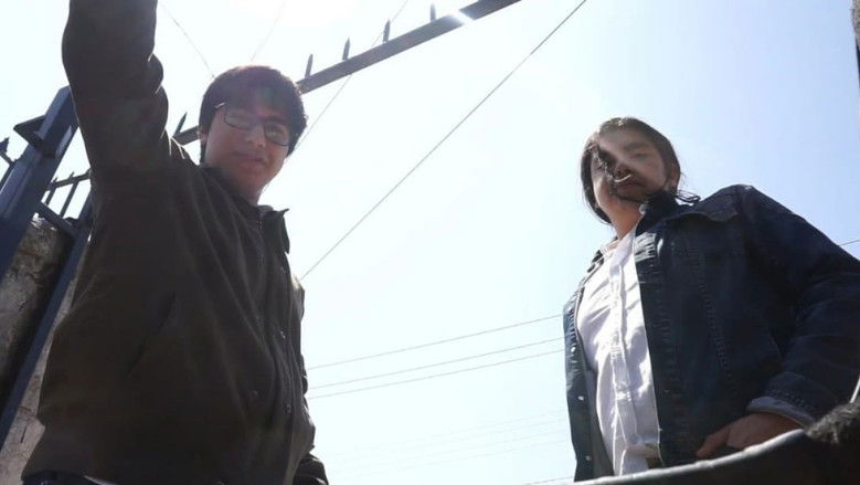 кадр из фильма Perros Bastardos