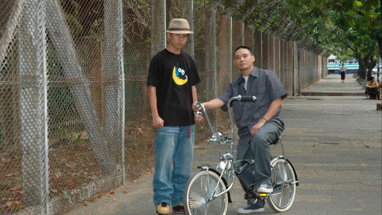 кадр из фильма Birmanie : Le Rappeur qui défia la junte