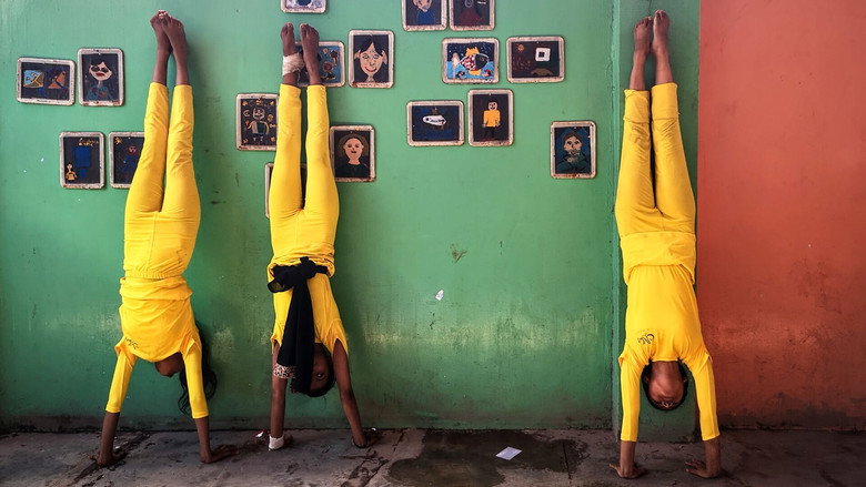 кадр из фильма The Gymnasts of Fisherman Colony