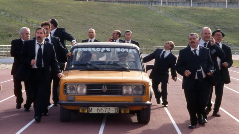 кадр из фильма Торренте, глупая рука закона