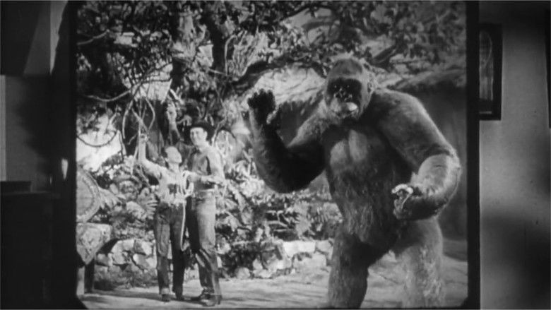 кадр из фильма Могучий Джо Янг