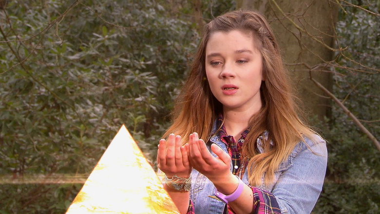 кадр из фильма House of Anubis: The Touchstone of Ra