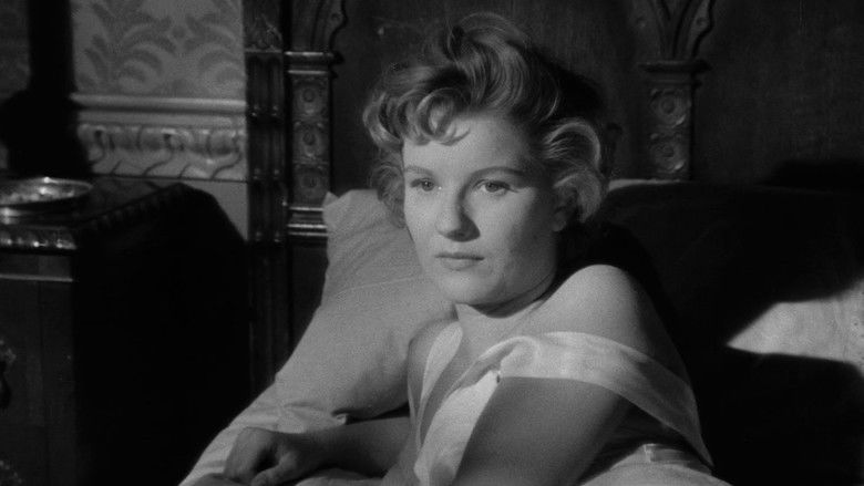 кадр из фильма Пленница