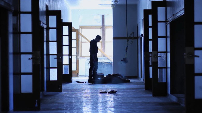 кадр из фильма Resident Evil: Red Falls