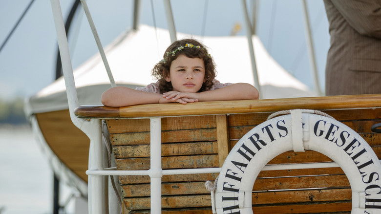 кадр из фильма Как Гитлер украл розового кролика