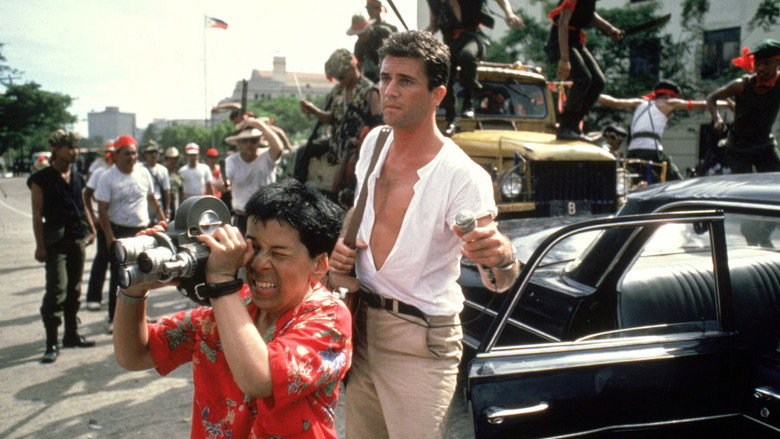 кадр из фильма Год, опасный для жизни