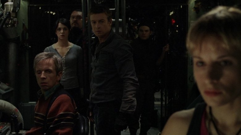 кадр из фильма Земля мертвых