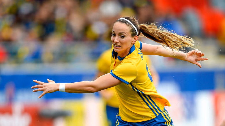 кадр из фильма Kosovare Asllani: Världsstjärnan från Vimmerby