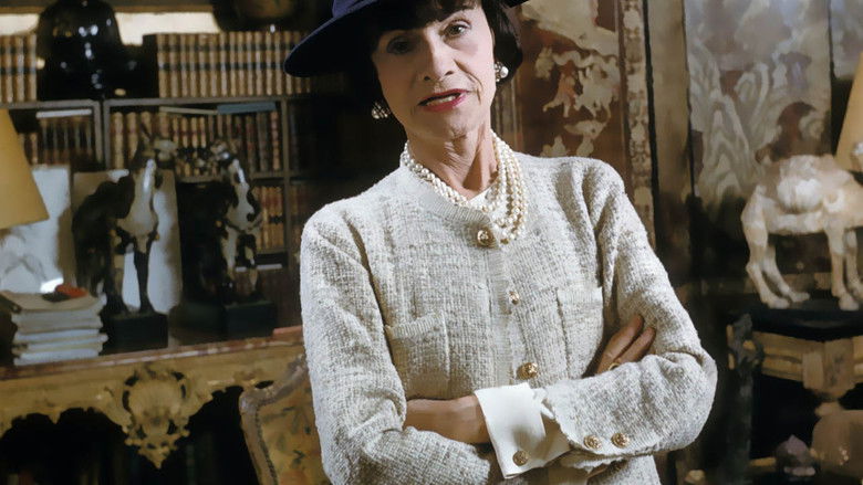 кадр из фильма Les guerres de Coco Chanel