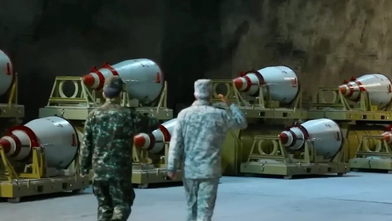 кадр из фильма Iran, Israël et la bombe