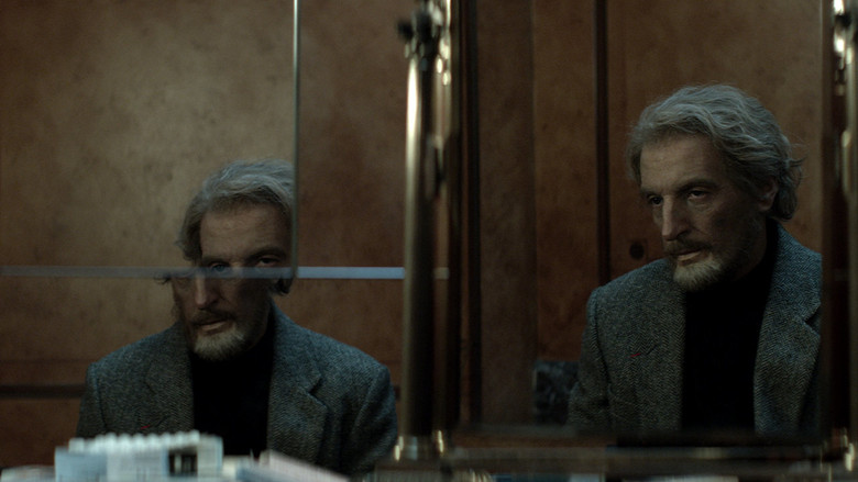 кадр из фильма Никому неизвестный