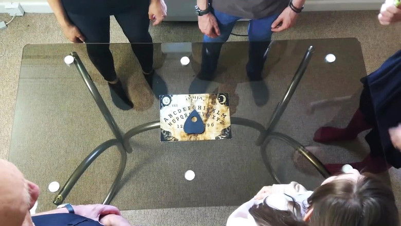 кадр из фильма Ouija Experiment