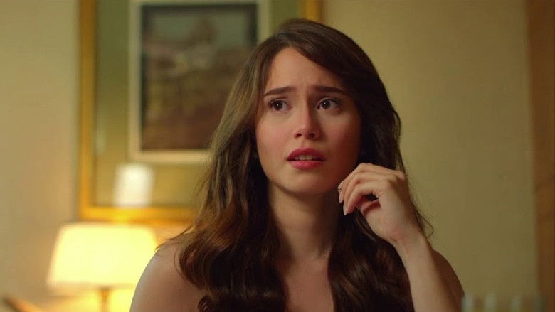 кадр из фильма The Girl in the Orange Dress