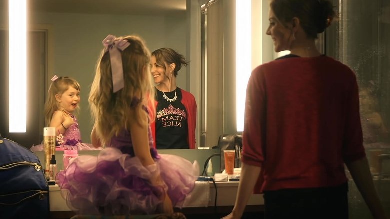 кадр из фильма Blonde aux yeux bleus