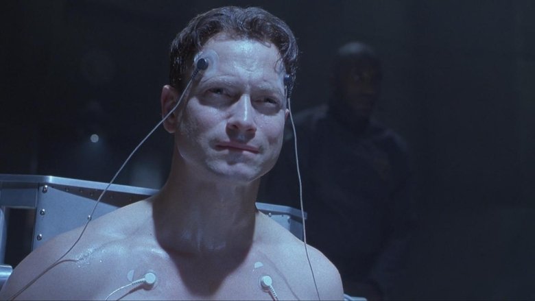 кадр из фильма Пришелец