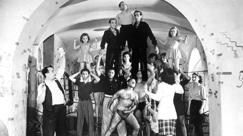 кадр из фильма Огни варьете