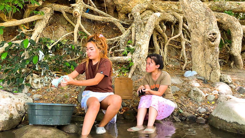 кадр из фильма Mga Ulol (Fools)