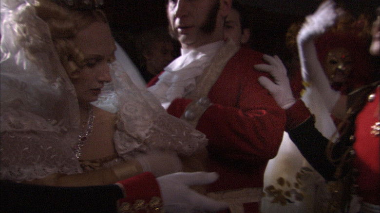 кадр из фильма Русский ковчег