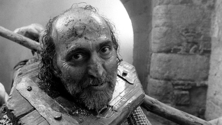 кадр из фильма Трудно быть богом