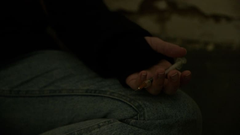 кадр из фильма I Hope You Can Forgive Me