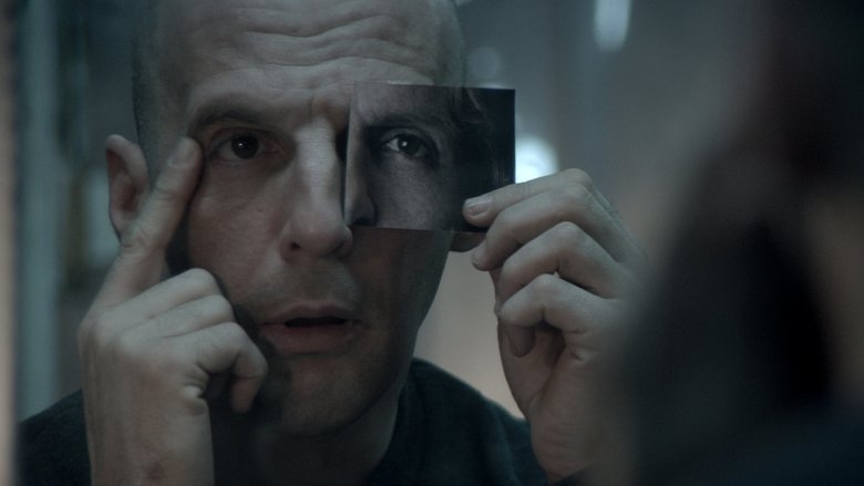 кадр из фильма Никому неизвестный